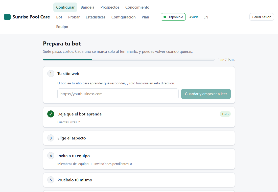 Página Configurar: Prepara tu bot, con los pasos Tu sitio web, Deja que el bot aprenda, Elige el aspecto, Invita a tu equipo y Pruébalo tú mismo